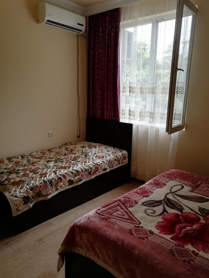 Gulnazi Andria Apartamento Sarpi Exterior foto